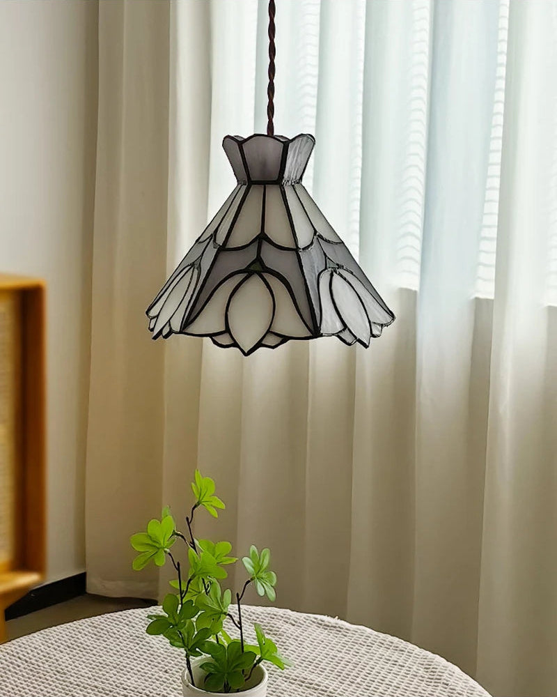 Tiffany Sacklet Lily - Stained Glass Pendant Lamp