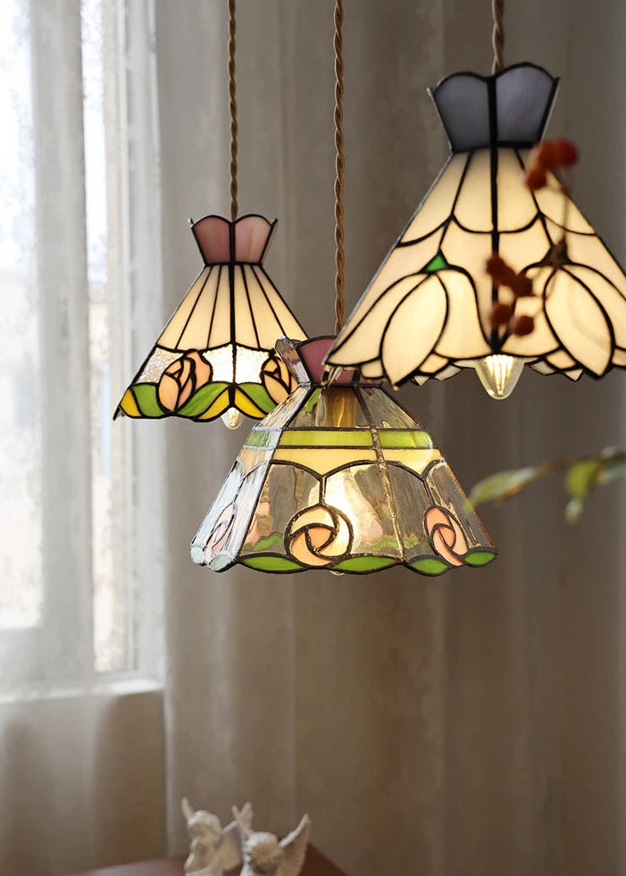 Tiffany Sacklet Lily - Stained Glass Pendant Lamp