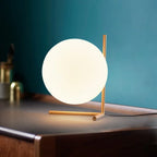 Moonpole (Table)