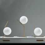 Moonpole (Table)
